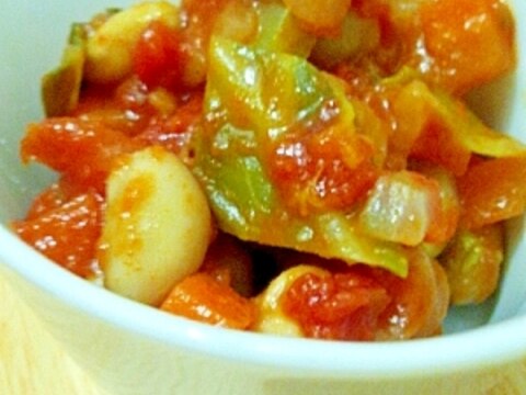 野菜もお豆もたっぷり☆トマト煮込み